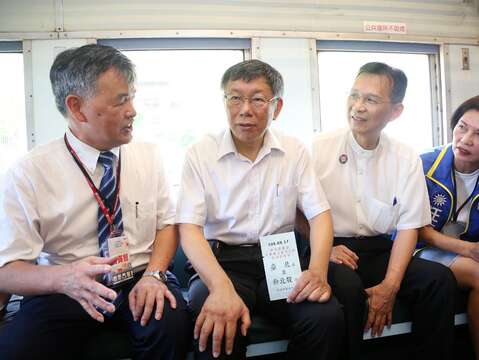 臺北市長柯文哲今(17日)出席新北投車站二期工程完工暨開幕活動