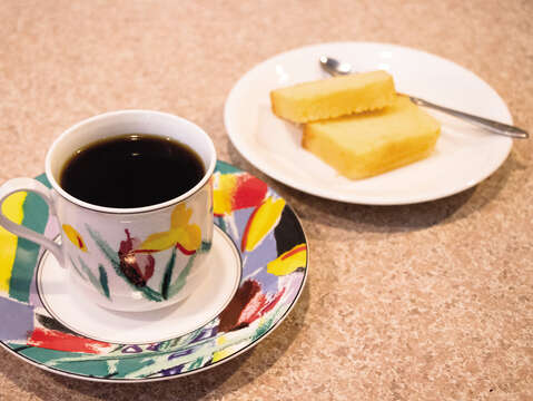 -	長年に渡り牛肉麺と食後のコーヒーを提供してきた王義咖啡は地元の人から非常に愛されています。(写真／Taiwan Scene)