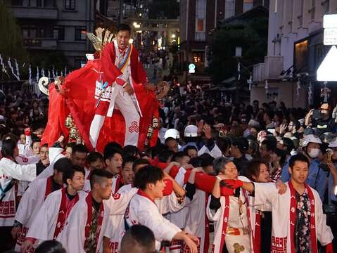 愛媛県松山市「撞轎祈福盛典」 熱いシーンが台北で再現