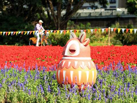 古亭河濱公園,現在正值花海盛開