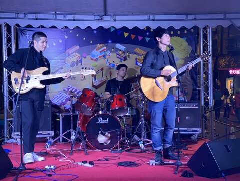 臺北市市場處於11月16日晚間7點於寧夏夜市舉行「搖滾寧夏」音樂會，邀請在地獨立樂團前來演出