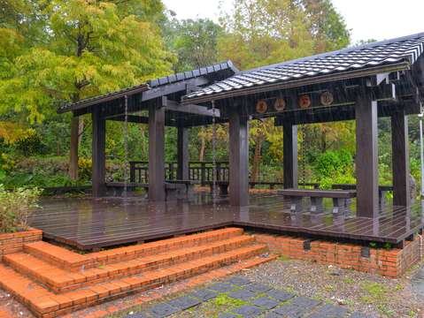麗山農民廣場休憩平臺