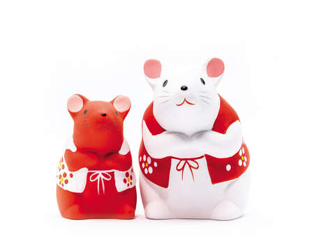 Greet your friends in 2020 with “鼠年行大運”, meaning the year of rat brings great luck! (Photo / jyugem)