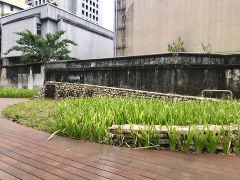 金杭公園銘牌及廣場區