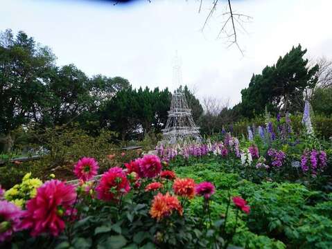 園區以溫帶花卉布置