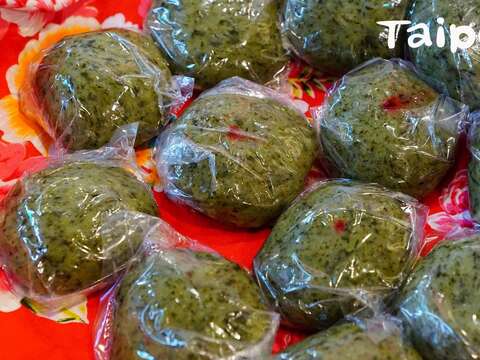 鼠麴草是傳統美食草仔粿重要原料（李俊緯攝）