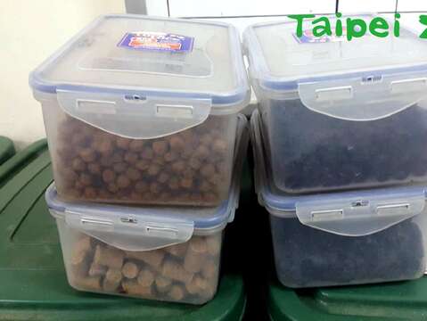 臺北市立動物園去年減少塑膠袋用量約11280個，落實從源頭減少塑膠袋使用量的行動方案