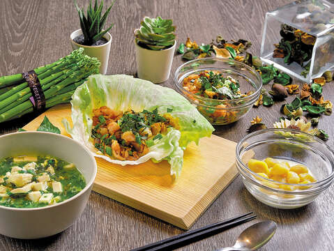 Here are the culinary secrets of making Taiwan’s most treasured dishes that feature spring ingredients.