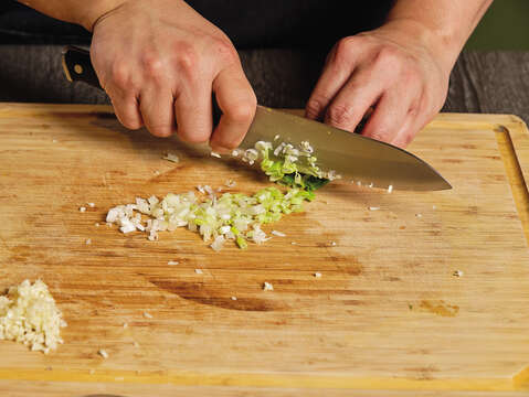 Asparagus & Prawns Salad (Step1-4)