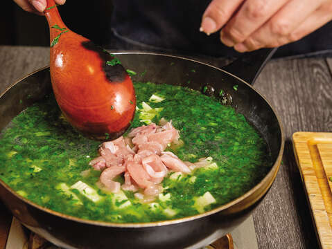 ほうれん草と鶏肉のスンドゥブ鍋 3-2