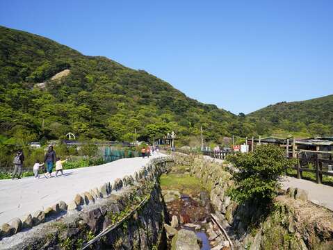 依山傍水樂悠活