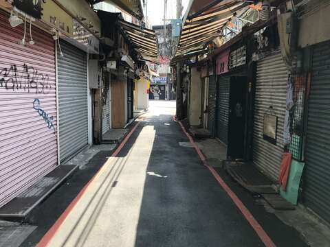 圖4士林區安平街路面更新施工後1
