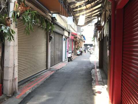 圖6士林區安平街路面更新施工後對照