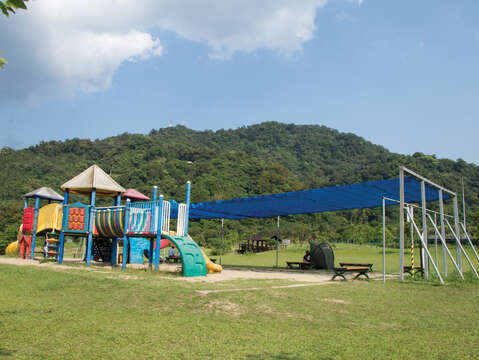The Shanshuilu Ecological Park was once a landfill site but now turns into a play ground with zip lines, slides and more.