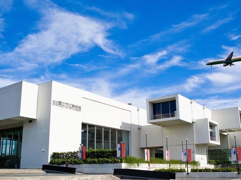 「一票玩到底」專案，7大場館聯票原價330元，暑假期間只要50元就能暢遊包含：台北市立美術館、台北二二八紀念館等。