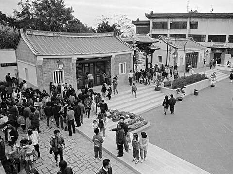 臺北市立兒童育樂中心昨日世界開幕(圖片來源：國家發展委員會檔案管理局)