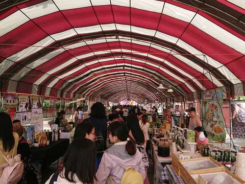 「2019年大龍峒狀元文化節」市集遊逛人潮