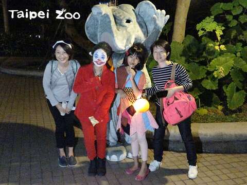 Zoolloween is coming !一起黑白Party Time !