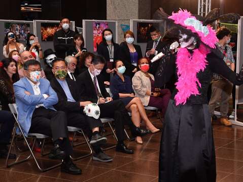 City Hall Holds Dia de Muertos Exhibition