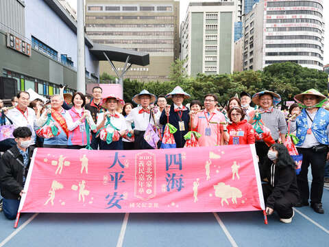 四海客家義民嘉年華大平安合影