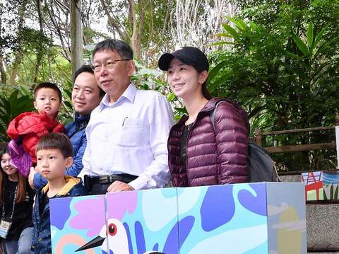 市長與民眾合影