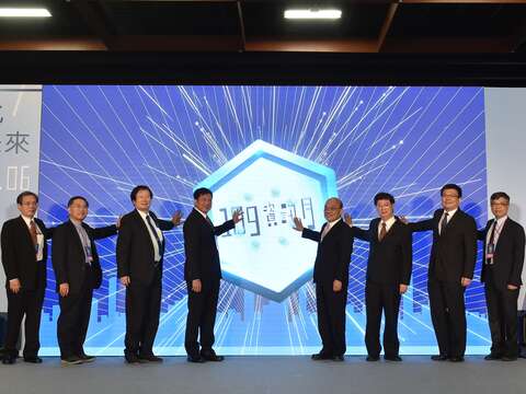 台北市蔡炳坤副市長蒞臨資訊月開幕啟動