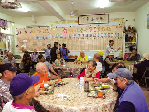 While having lunch together, senior citizens of the community can chat and share their time with each other.