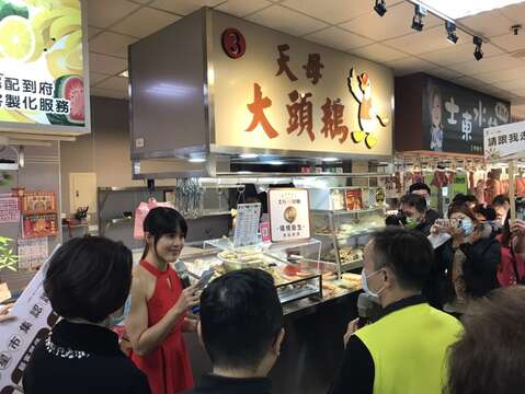 攤位改造-天母大頭鵝在士東市場內整潔明亮衛生