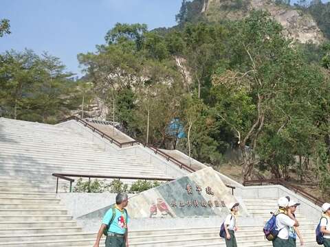 金猴報喜洞天福地  一同逗陣放鬆紓壓樂活趣 北市大地處推薦貴子坑新春浪漫好趣處