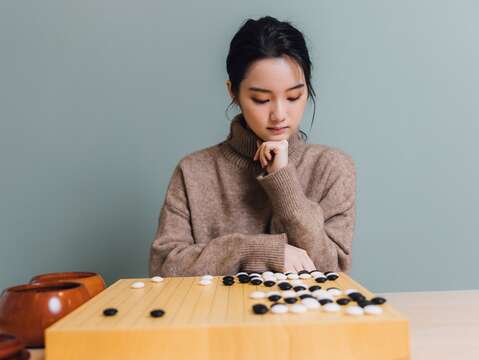 方正格線上的黑白魅力──職業圍棋棋士(台北畫刊110年2月)