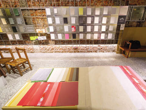 Fenko Catalysis Chamber introduces, exhibits and discovers the possibilities of paper covering. (Photo/Yenyi Lin)