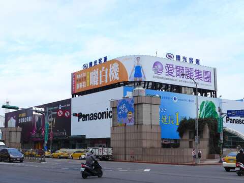 國光客運臺北西站(A棟)拆除前樣貌(臺北市政府都市發展局提供)