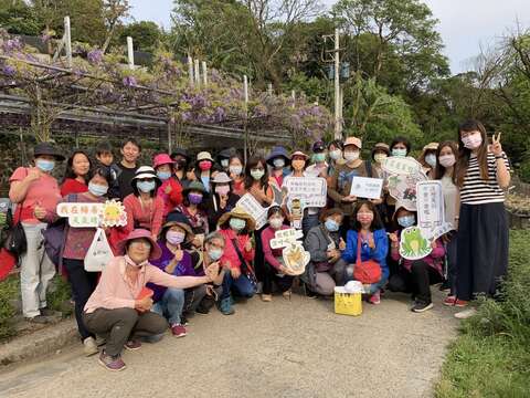 今日的活動大家豐收滿滿，希望下次有機會再來探訪梅居四季不同的風景。