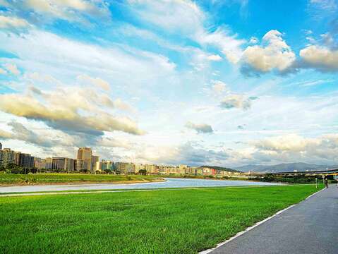 北市河濱公園視野寬廣