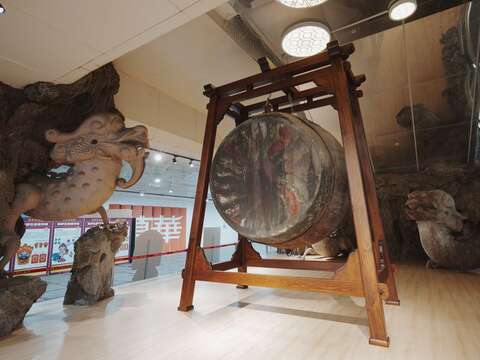Century-old Buddhist Drum Showcased at Longshan Creative Base