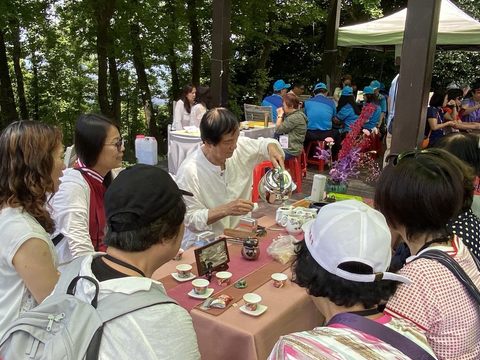 露天茶席千人與會
