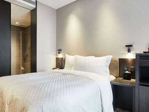 [Level 3 COVID Alert] City Offers 13 Respite Stations for Cops, Medical Workers