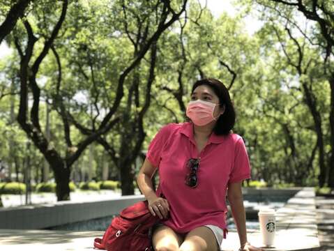 仁愛路三段噴水池現況，樹蔭下涼風徐徐，讓人忍不住停下腳步稍作休憩