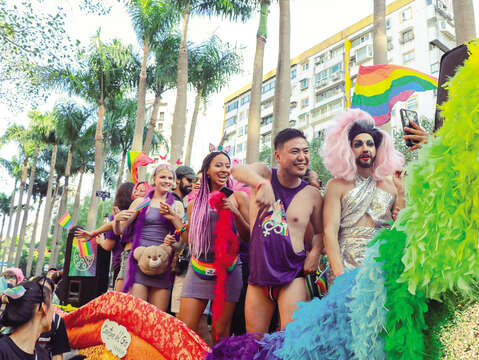 Being a LGBTQ-friendly city, Taipei’s Pride Parade couldn't be more welcoming for anyone who cares about gender equality. (Photo/Taiwan Scene)