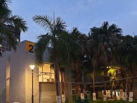 MRT Shuanglian Station to Reopen Exit No. 2 on July 1