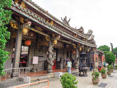 Baoan Temple is the religious center for many locals in Taipei.