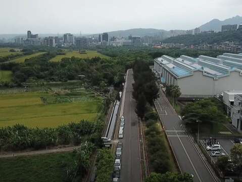 貴子坑溪分割 農田和捷運機廠