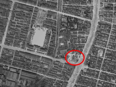 由民國34年航測圖中可見當時的御成町市場所在位置及建築規模，此時期已改名為「昭安市場」。