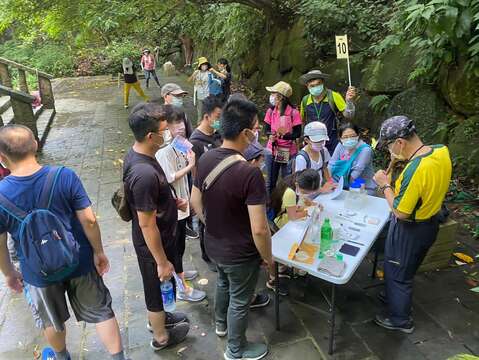 虎山溪環狀步道導覽分梯次進行解說