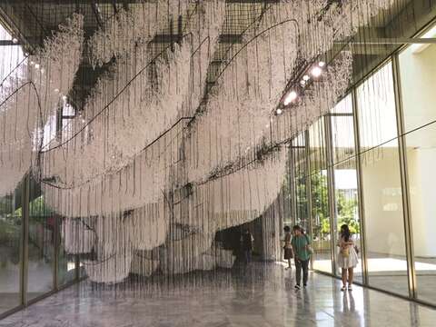 Taipei Fine Arts Museum has a variety of collections, and the calming exhibitions allow both body and mind to be soothed at the same time.