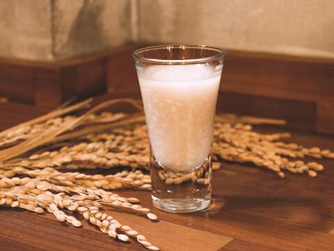 純米と米麹を使って作られた泔米釀(自家製甘酒)は、米本来の味わいが存分に引き出されています。