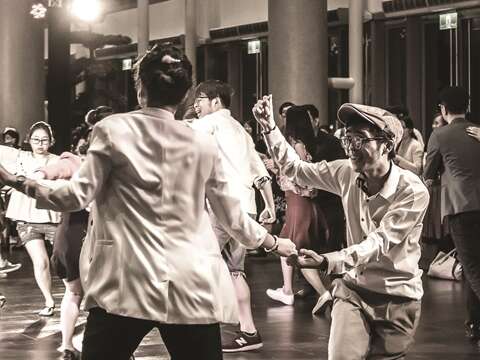 台北で友達を作るならスイングのイベントに参加することが最適な方法です。(写真/Swing Taiwan)