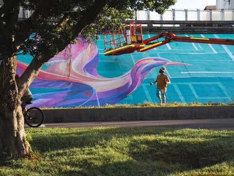 台北市の河川敷　壁画芸術でインスタ映えスポットに