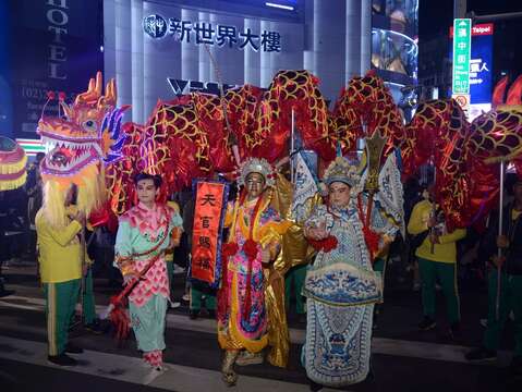 熱鬧廟會謝神護佑　艋舺青山王祭典(台北畫刊110年11月)
