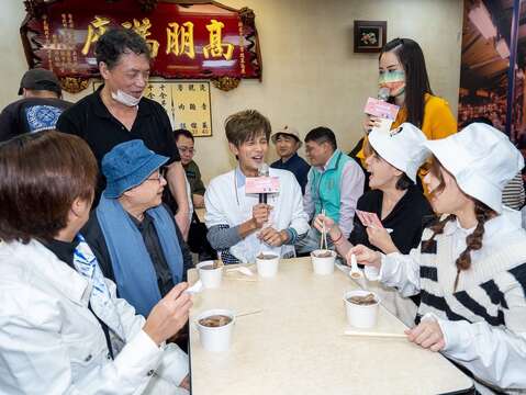 至海友十全排骨享用老字號傳統美食